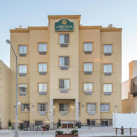 La Quinta By Wyndham Brooklyn East Hotel New York Exterior foto