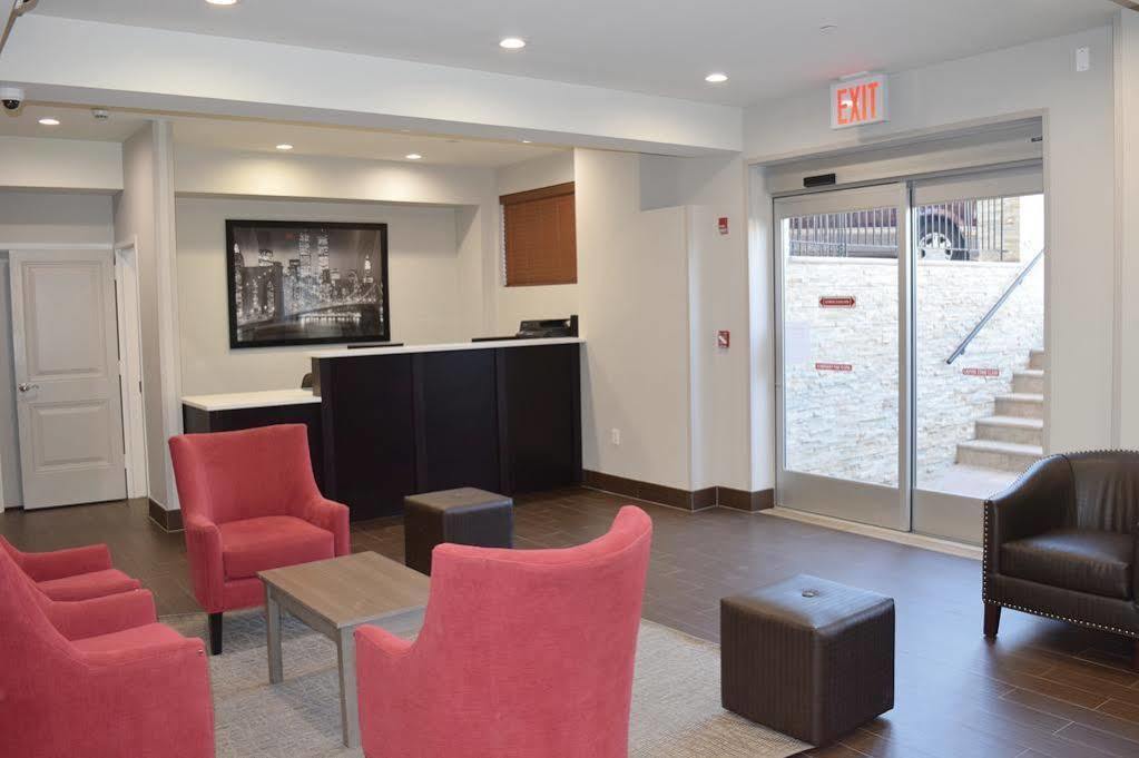La Quinta By Wyndham Brooklyn East Hotel New York Exterior foto
